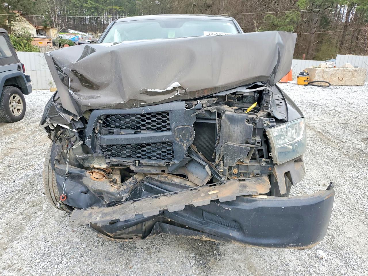 2014 RAM 1500 ST photo 9