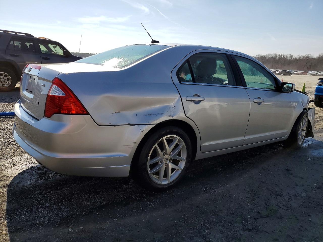 2010 FORD FUSION SEL photo 5