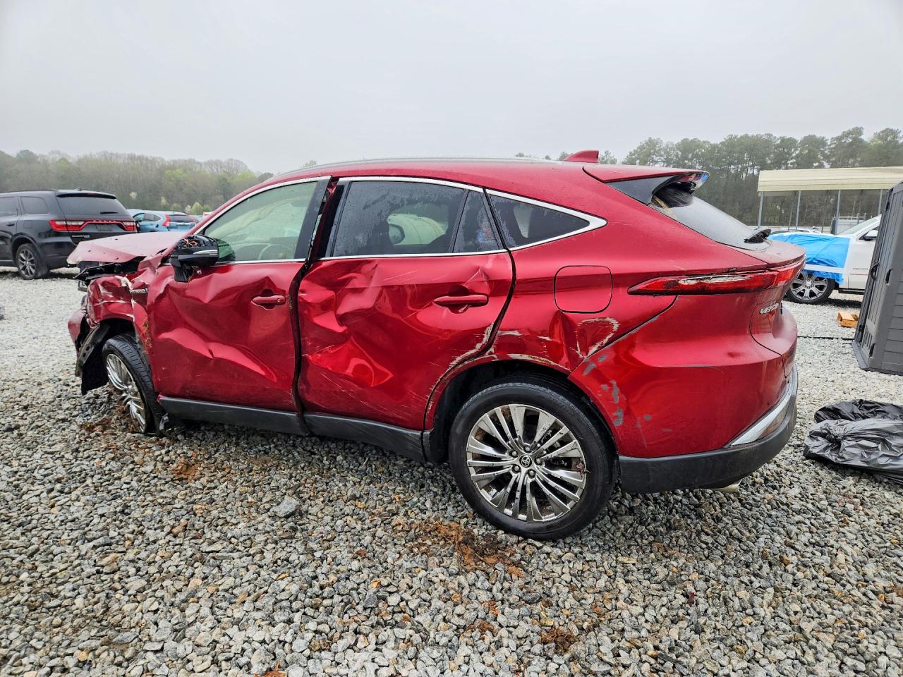 2021 TOYOTA VENZA XLE photo 2