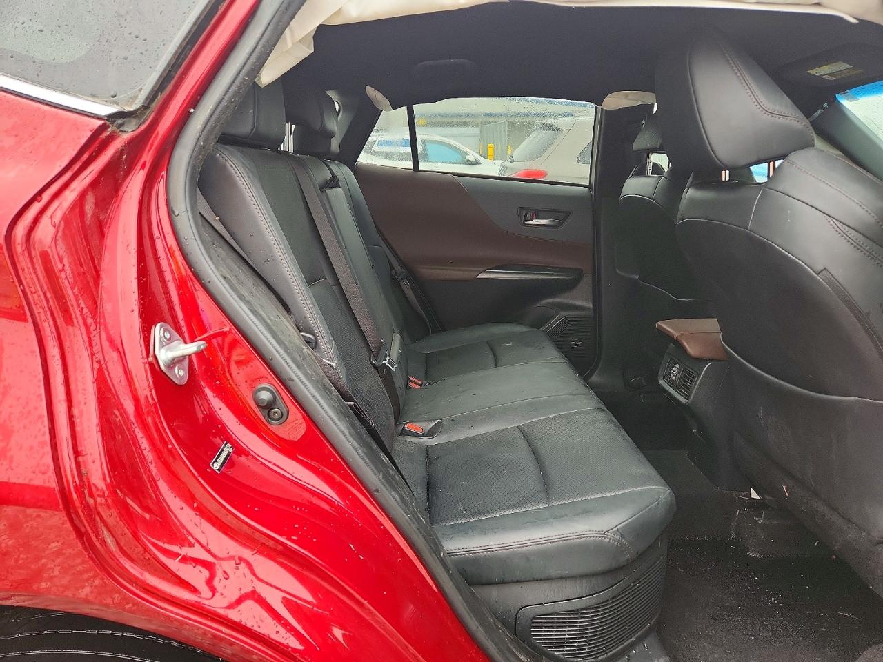 2021 TOYOTA VENZA XLE photo 10