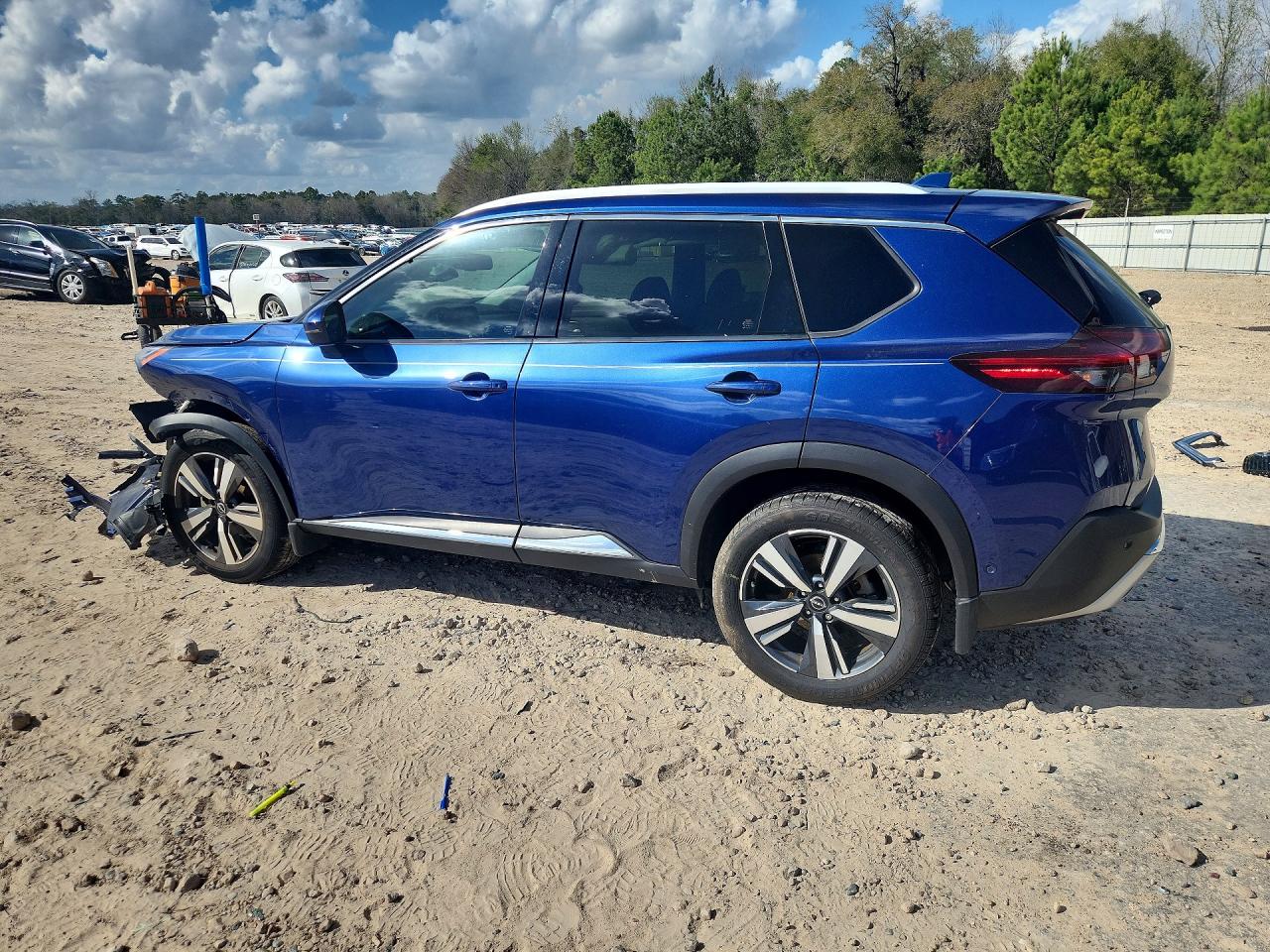 2023 NISSAN ROGUE PLATINUM photo 2