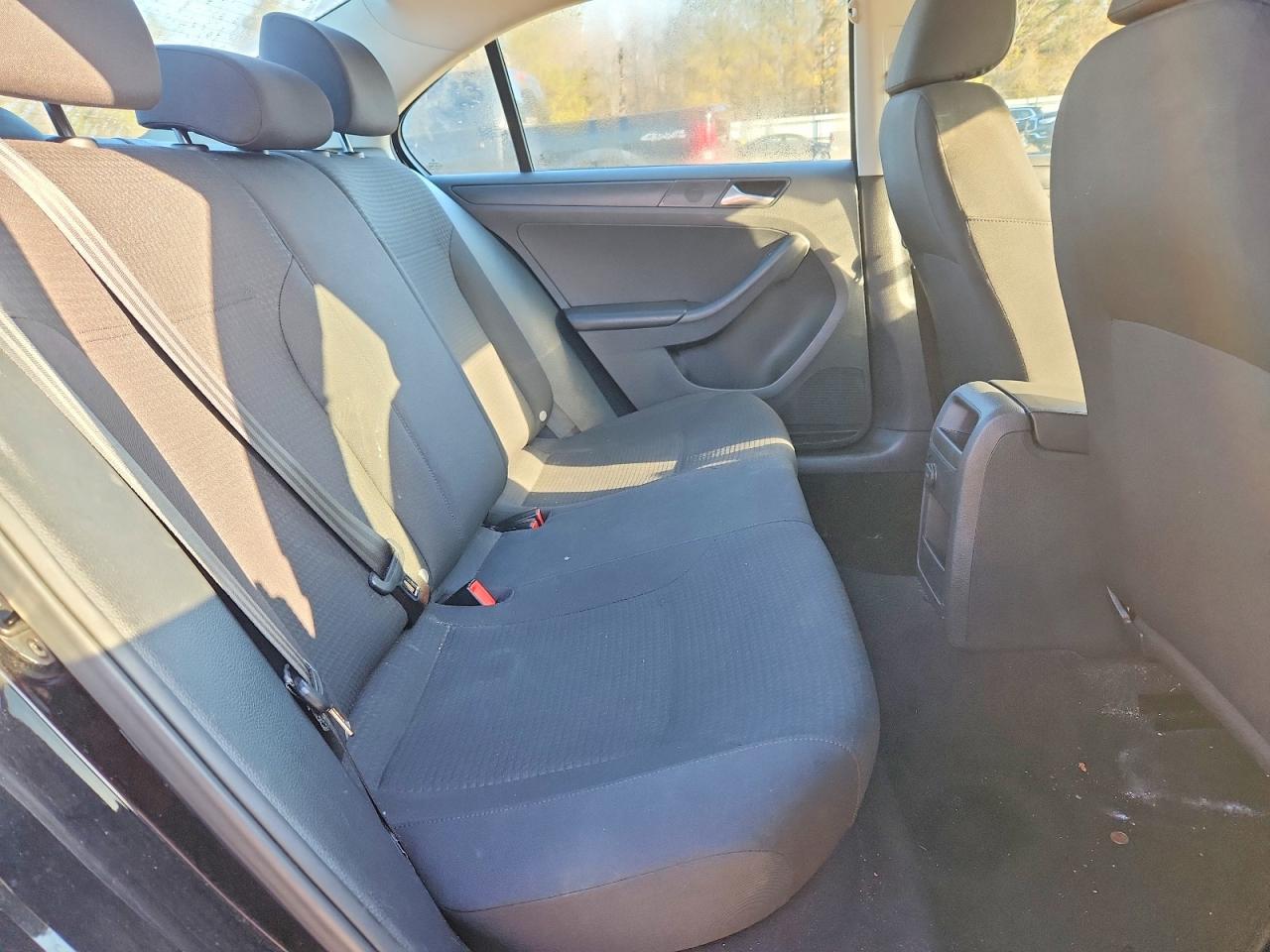 2016 VOLKSWAGEN JETTA S photo 10