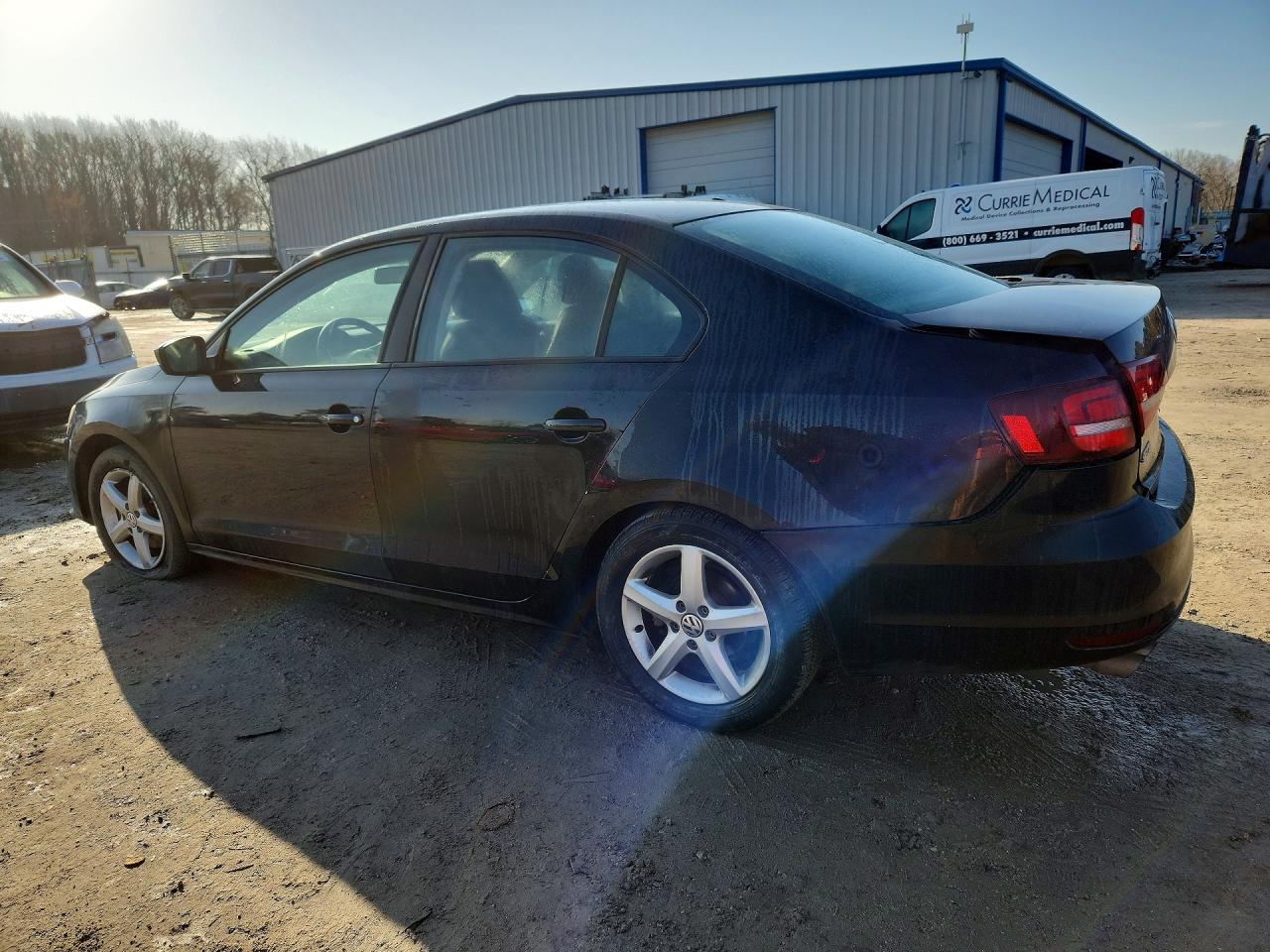 2016 VOLKSWAGEN JETTA S photo 2