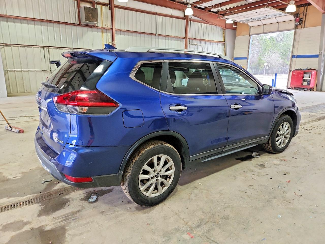 2018 NISSAN ROGUE SV photo 7