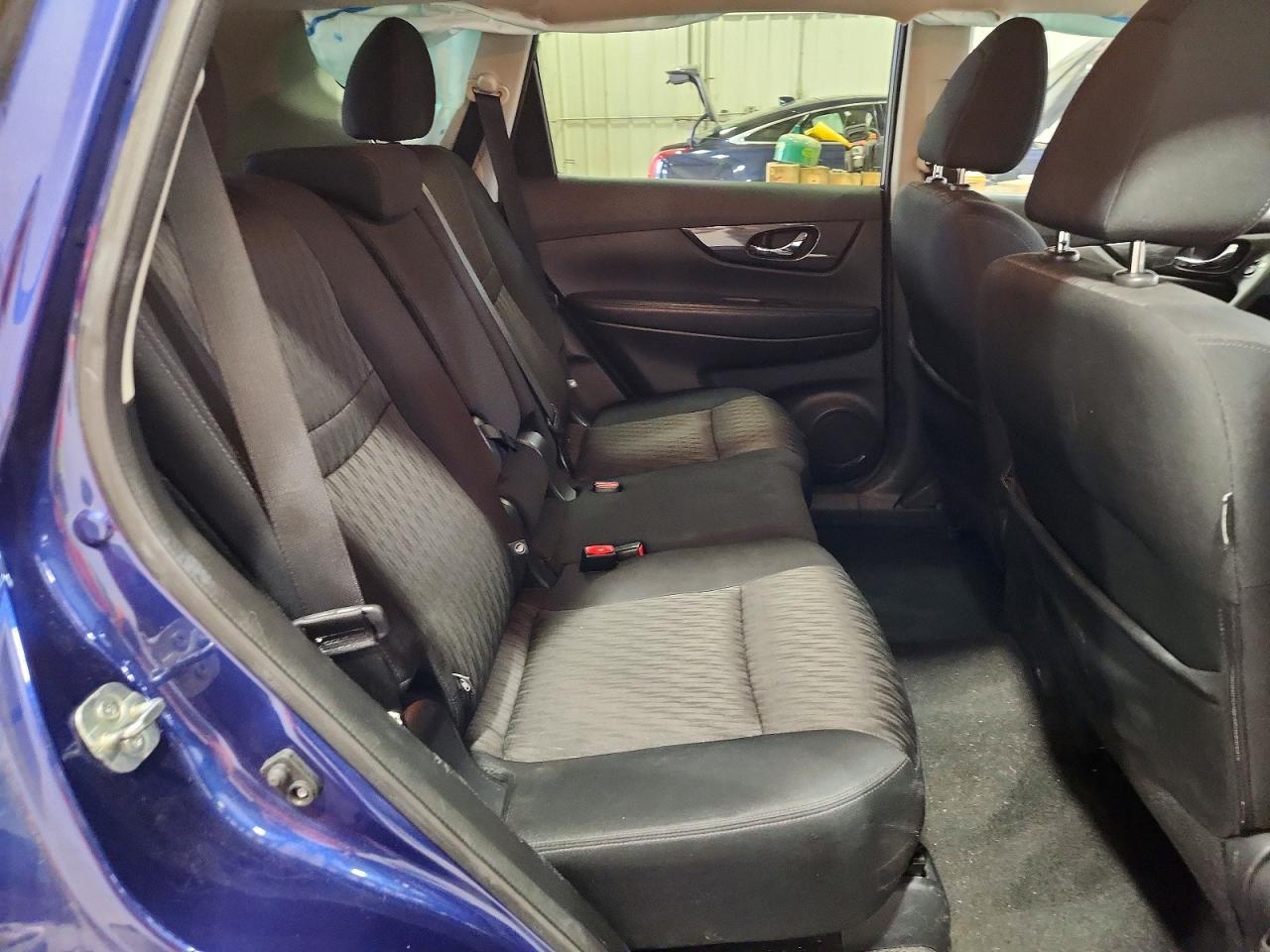 2018 NISSAN ROGUE SV photo 31