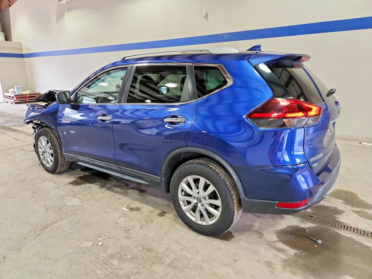 2018 NISSAN ROGUE SV photo 4