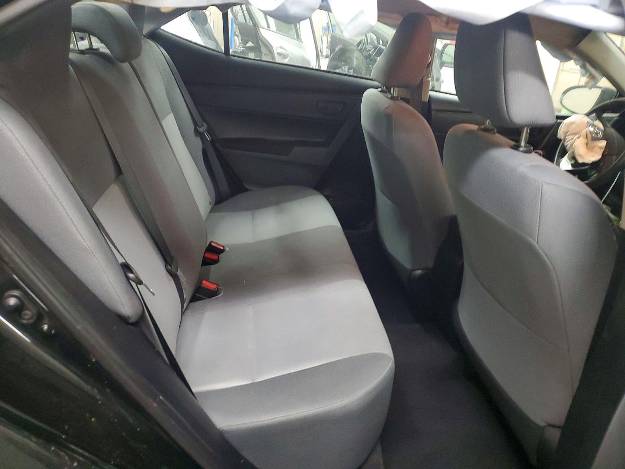 2017 TOYOTA COROLLA L photo 10