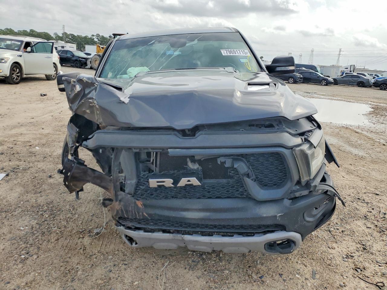 2019 RAM 1500 REBEL photo 5