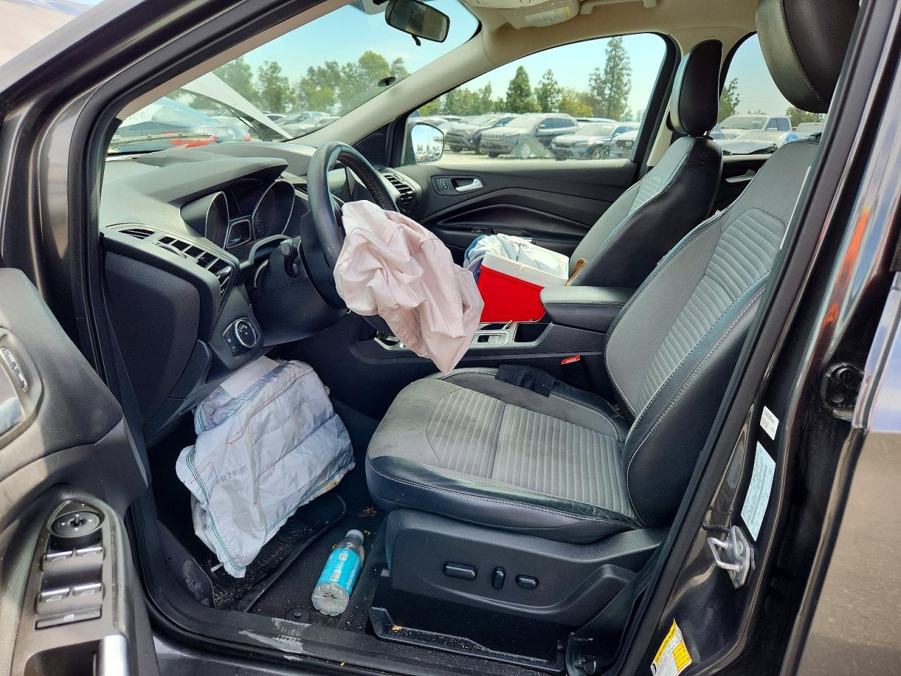2019 FORD ESCAPE SE photo 13