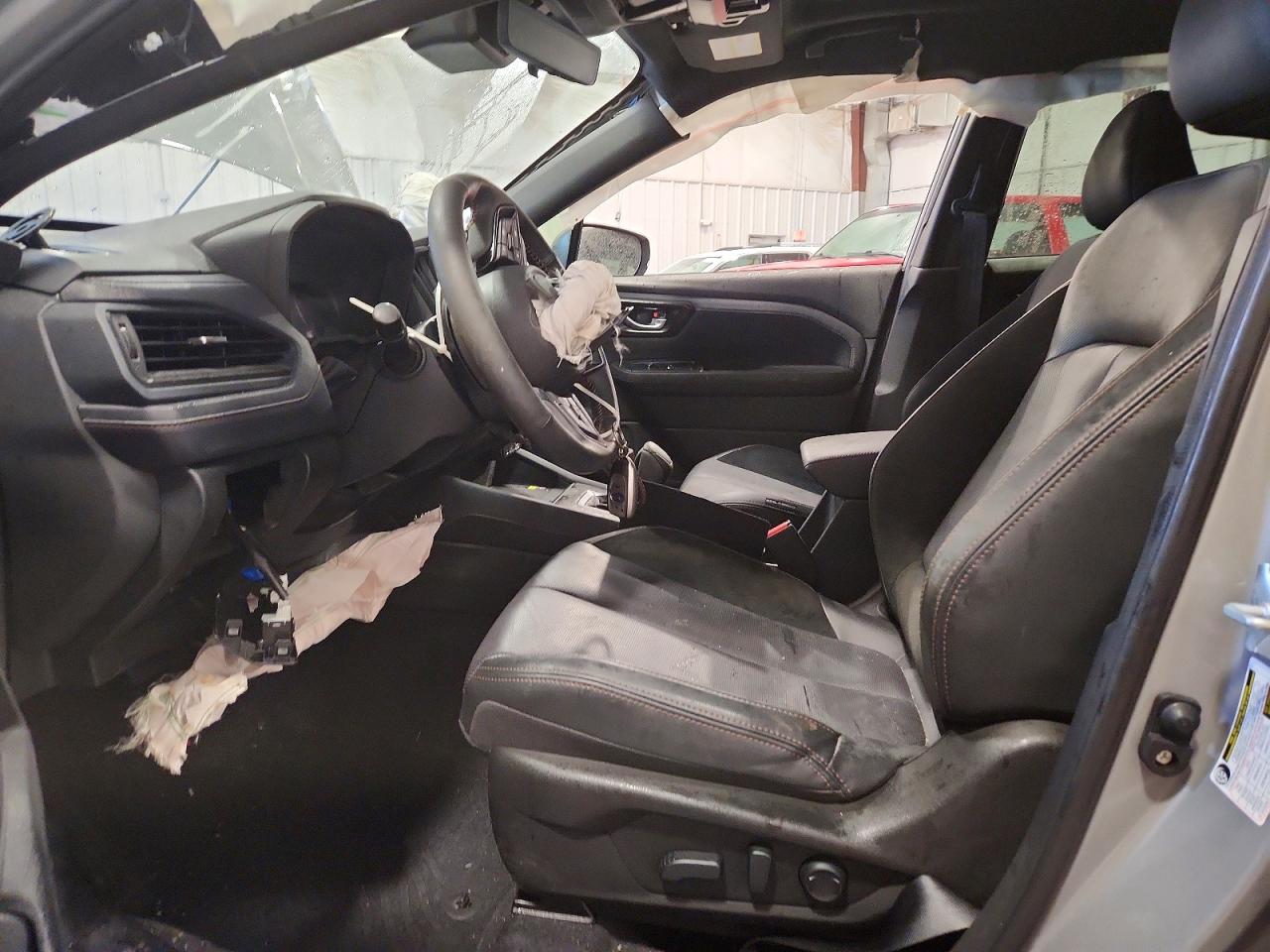 2025 SUBARU FORESTER TOURING photo 13
