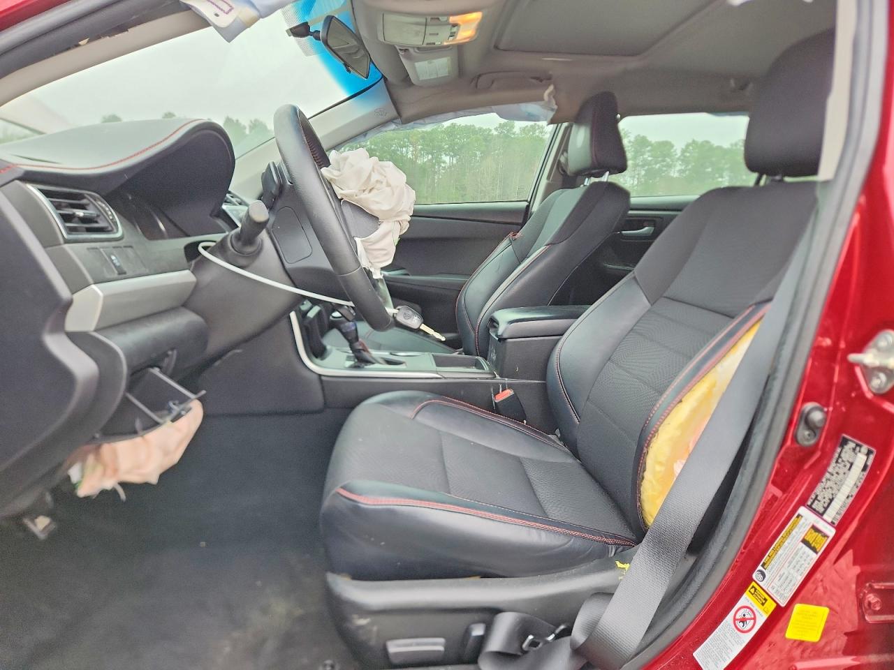 2017 TOYOTA CAMRY SE photo 13
