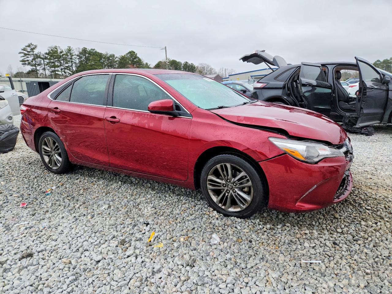 2017 TOYOTA CAMRY SE photo 7