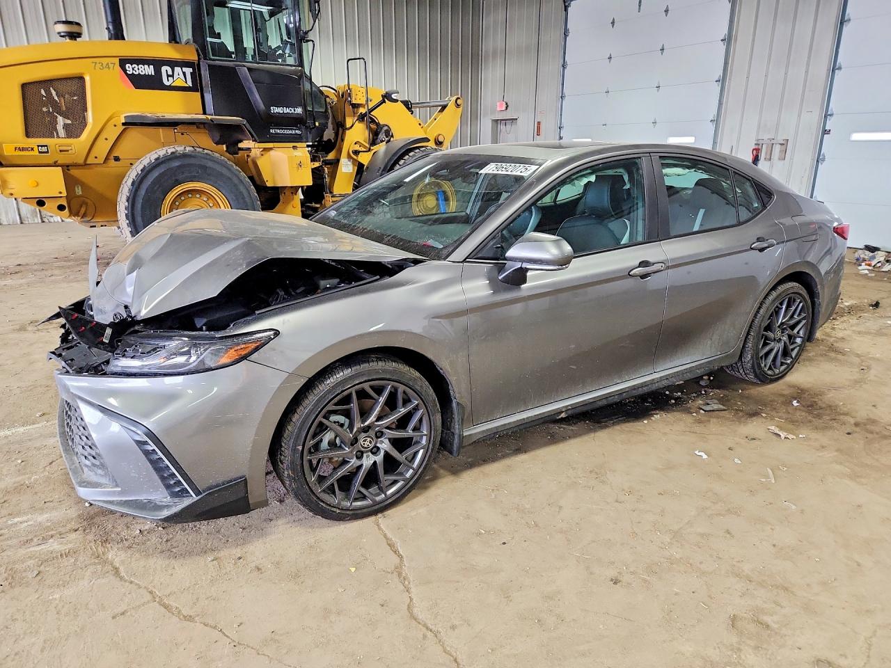 2025 TOYOTA CAMRY