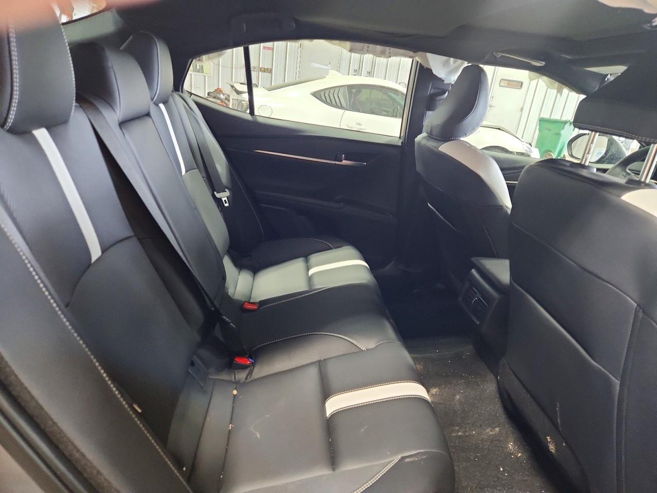 2025 TOYOTA CAMRY SE photo 19