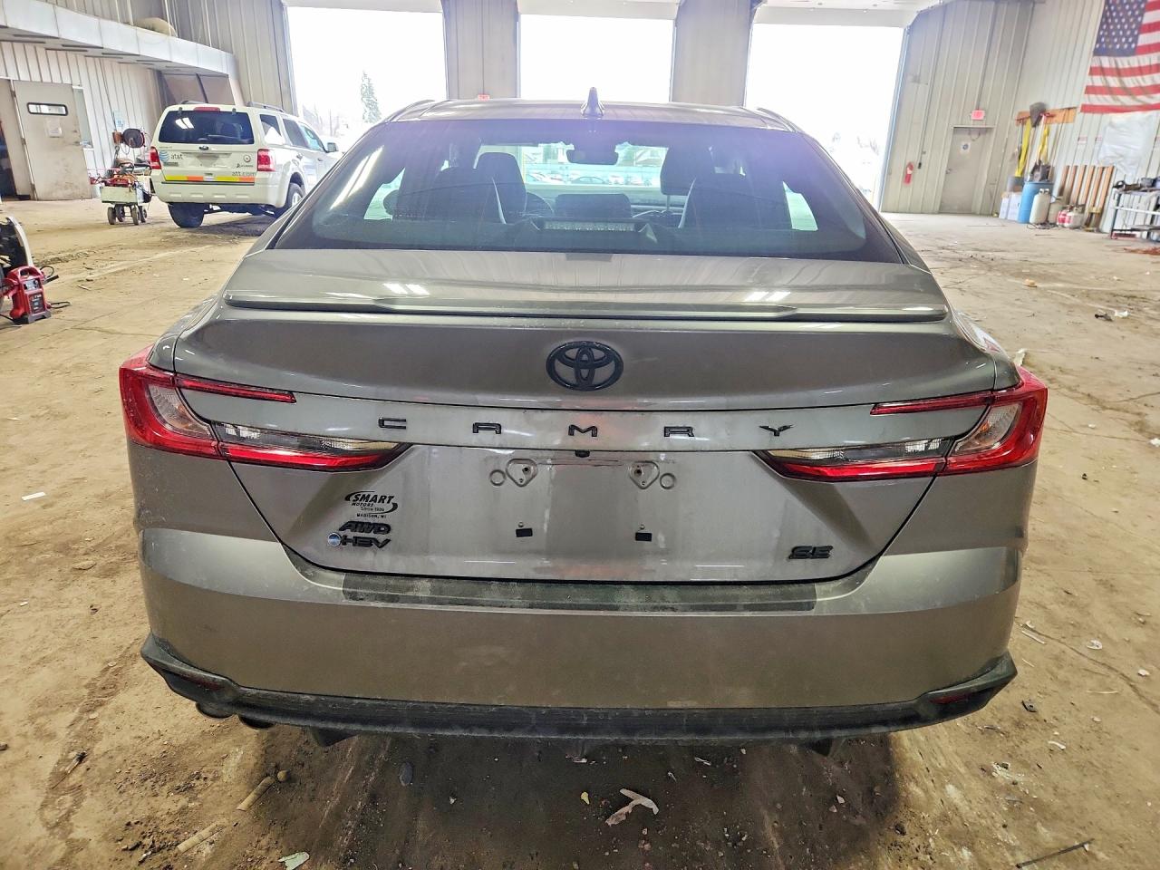 2025 TOYOTA CAMRY SE photo 11