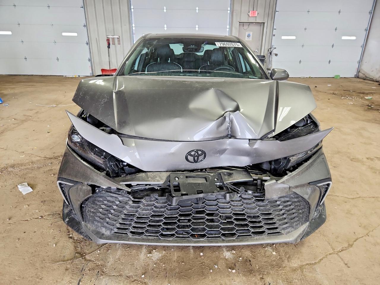 2025 TOYOTA CAMRY SE photo 9