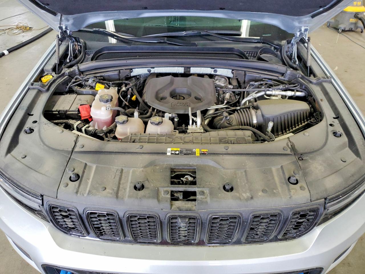 2023 JEEP GRAND CHEROKEE TRAILHAWK 4XE photo 34
