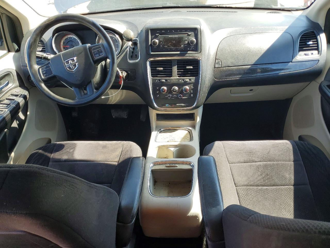 2013 DODGE GRAND CARAVAN SXT photo 8
