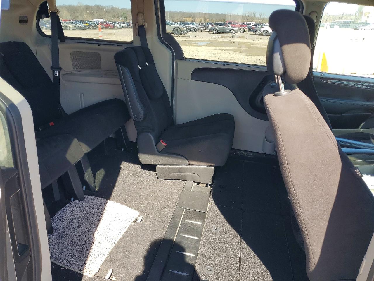 2013 DODGE GRAND CARAVAN SXT photo 11