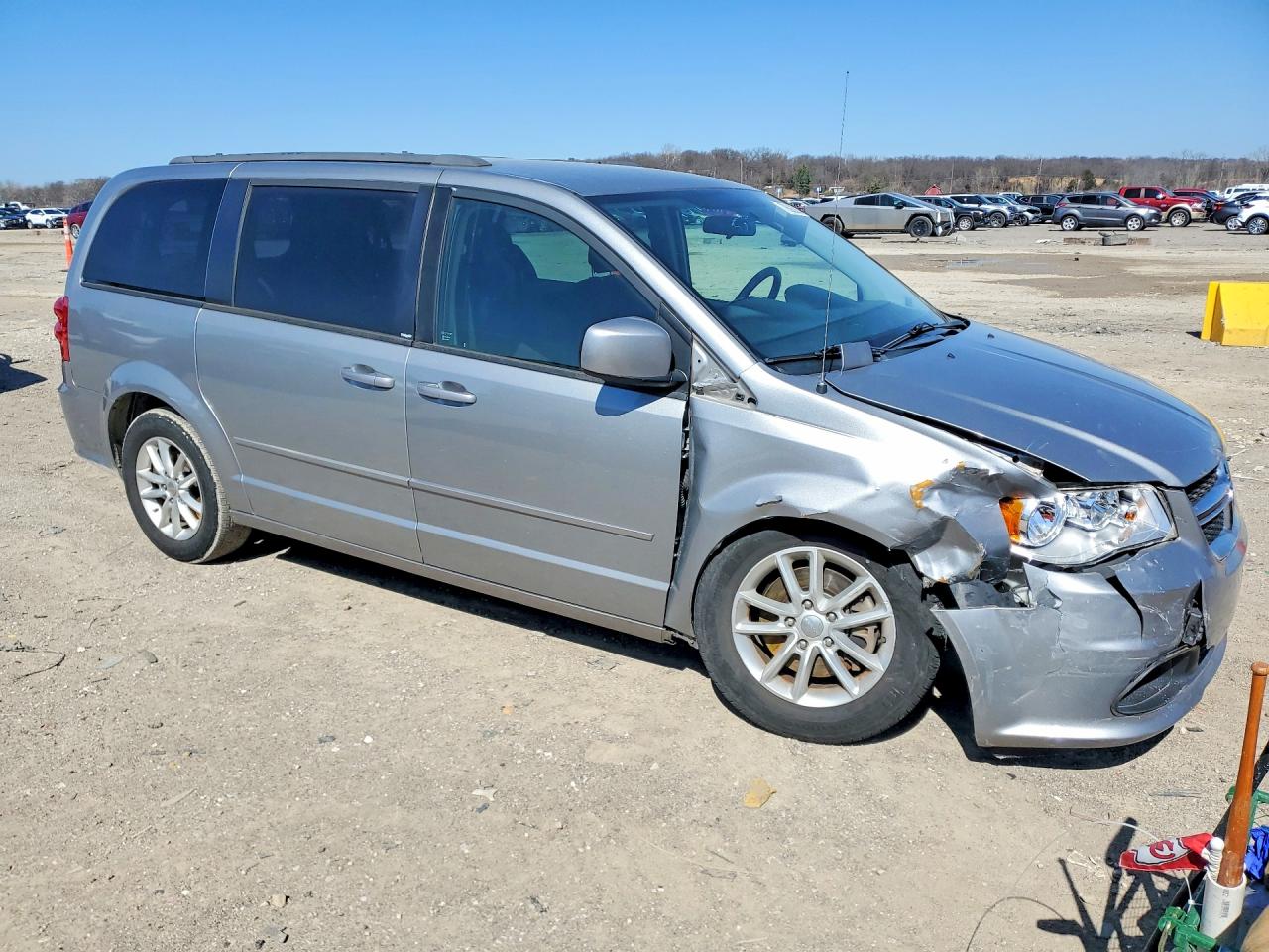 2013 DODGE GRAND CARAVAN SXT photo 4