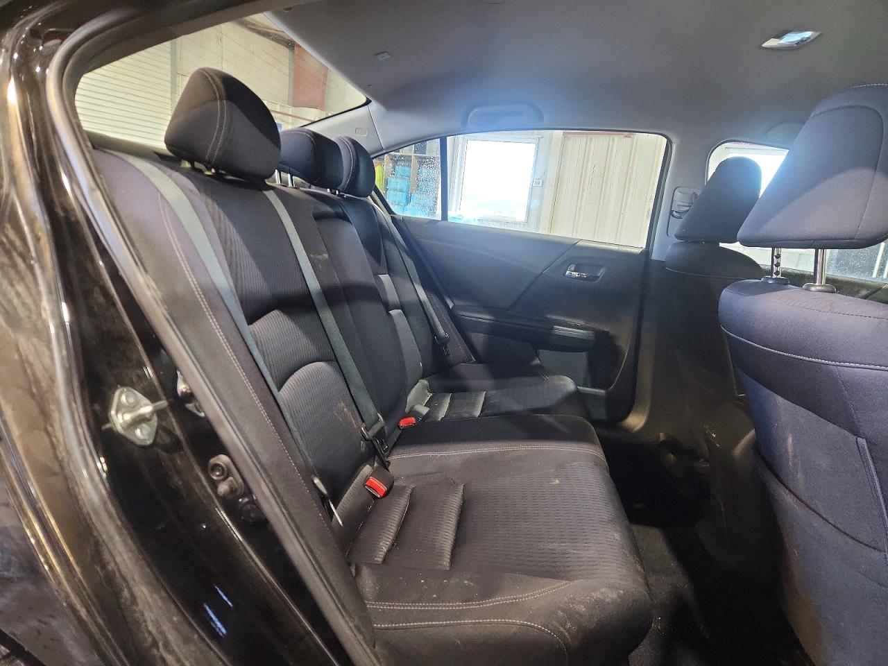 2015 HONDA ACCORD SPORT photo 28