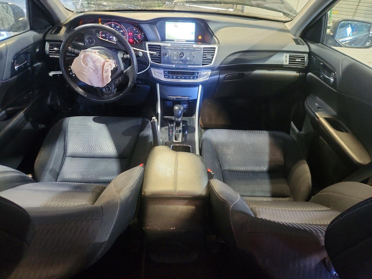 2015 HONDA ACCORD SPORT photo 22
