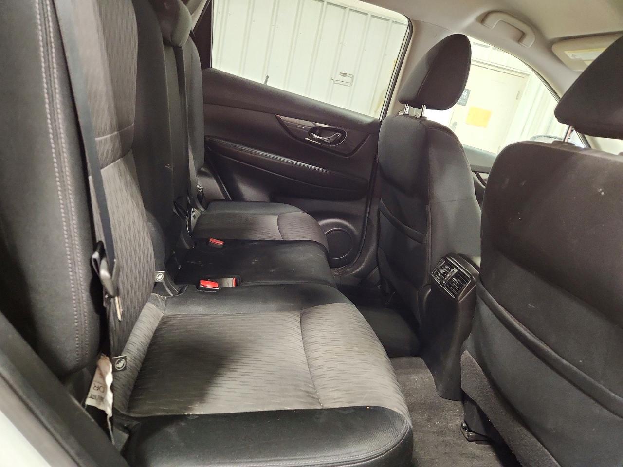 2017 NISSAN ROGUE S photo 11