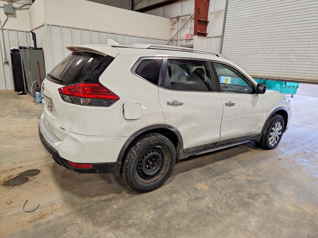 2017 NISSAN ROGUE S photo 3