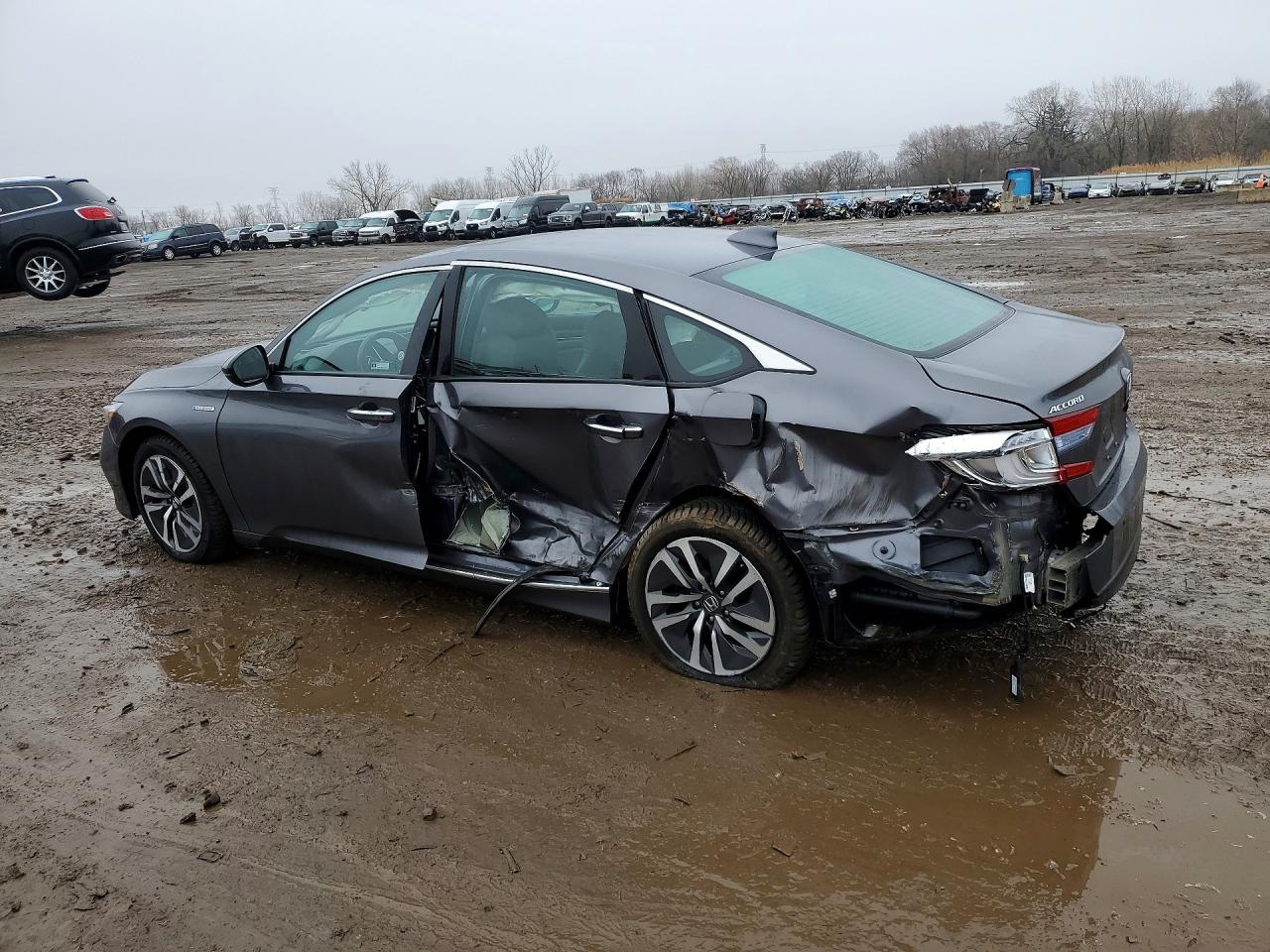 2018 HONDA ACCORD TOURING HYBRID photo 2