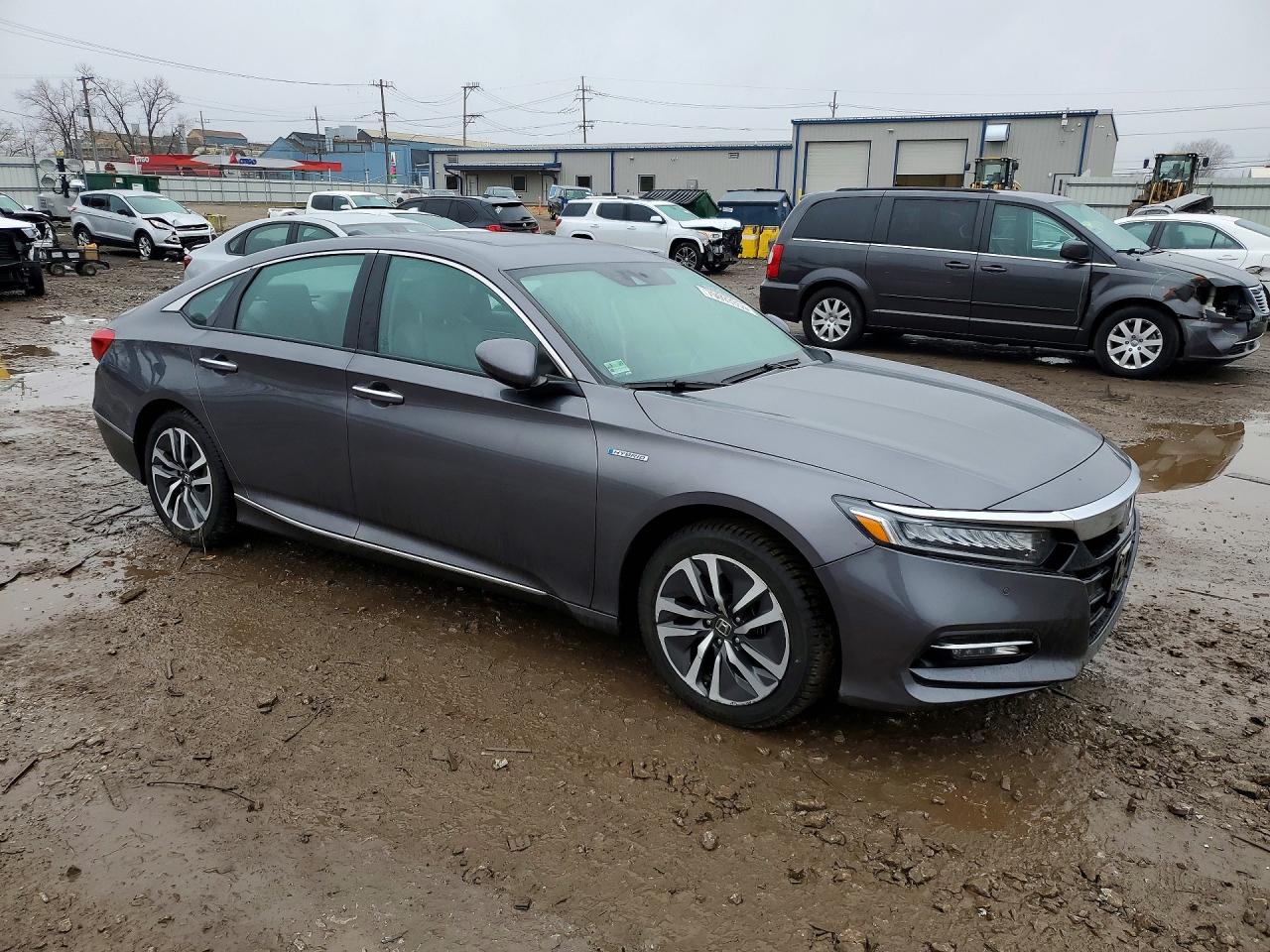 2018 HONDA ACCORD TOURING HYBRID photo 4
