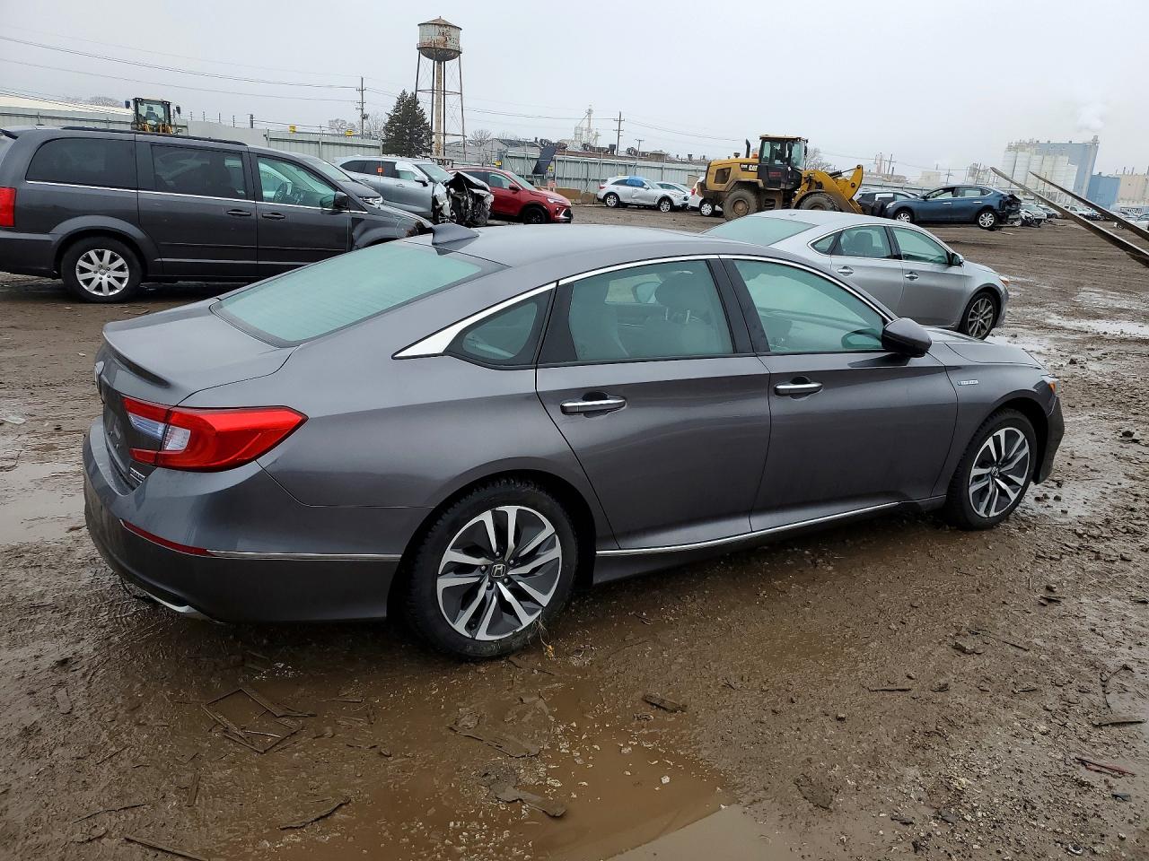 2018 HONDA ACCORD TOURING HYBRID photo 3