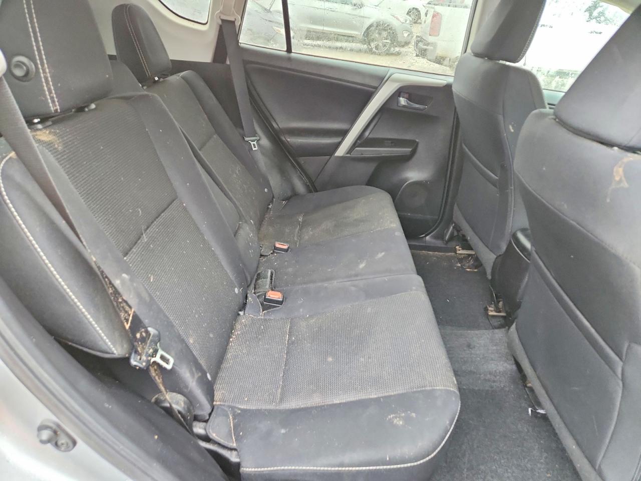 2017 TOYOTA RAV4 XLE photo 21