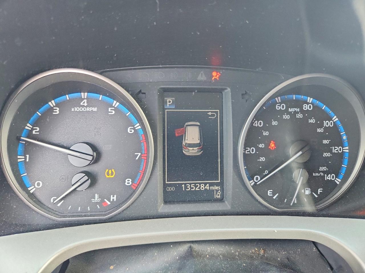 2017 TOYOTA RAV4 XLE photo 17