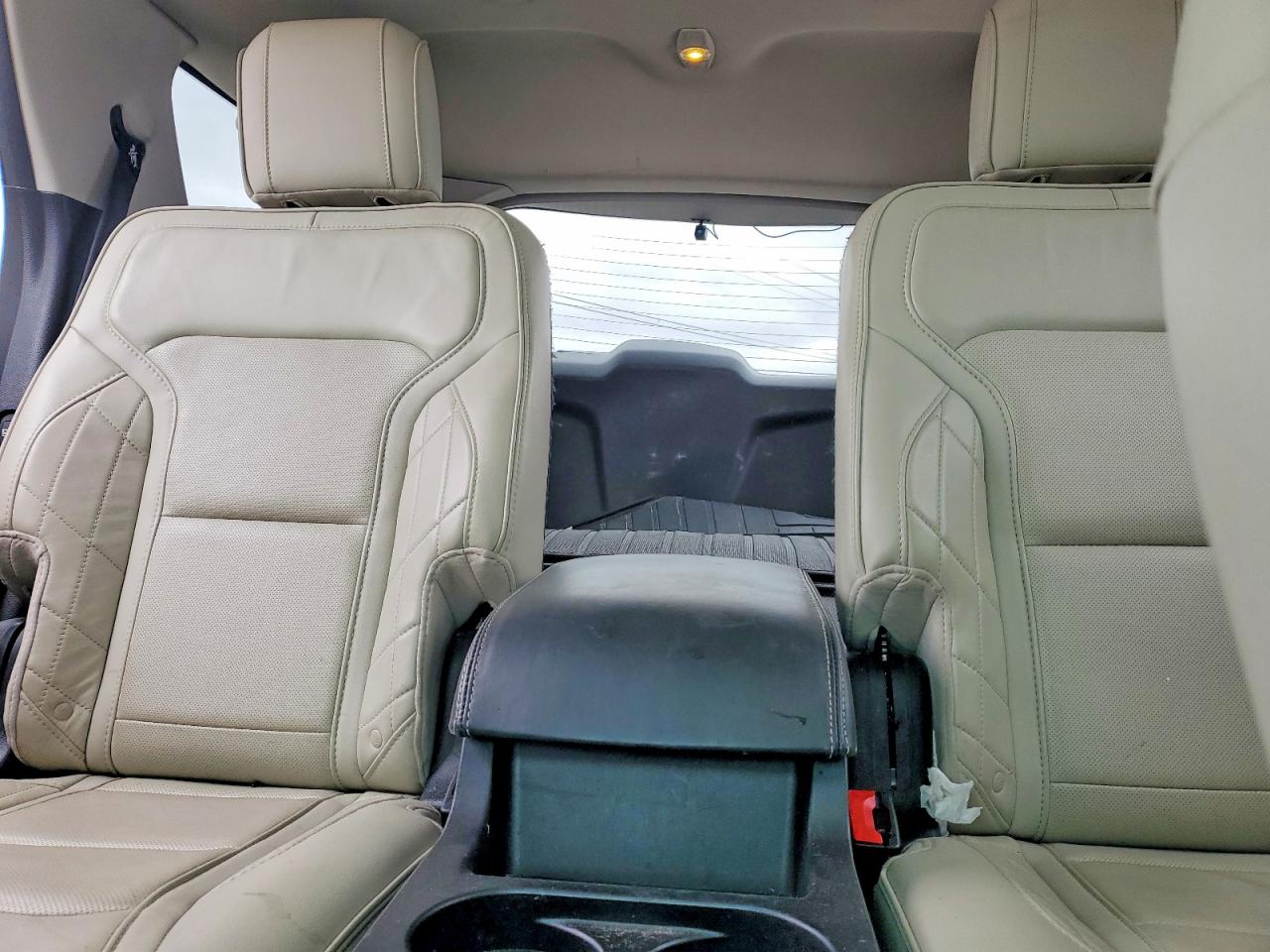 2017 FORD EXPLORER PLATINUM photo 10