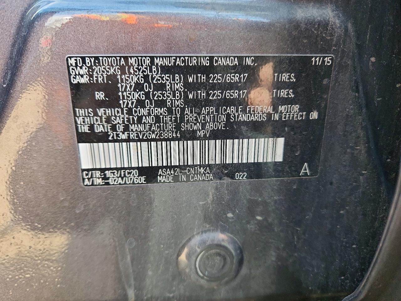 2016 TOYOTA RAV4 XLE photo 25
