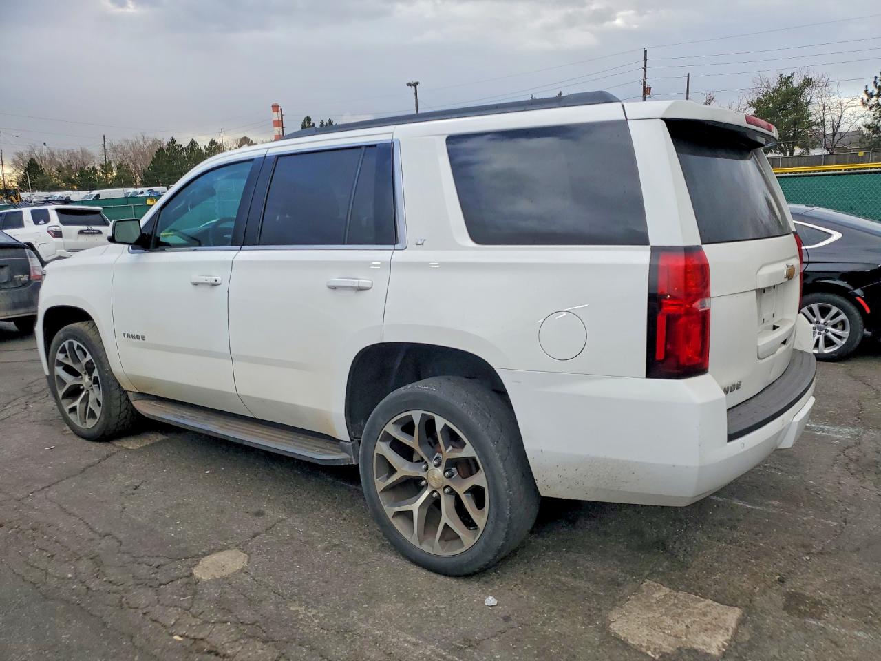 2015 CHEVROLET TAHOE K1500 LT photo 3