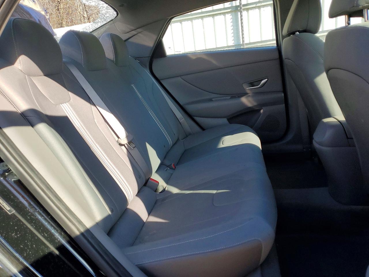 2023 HYUNDAI ELANTRA SEL photo 19