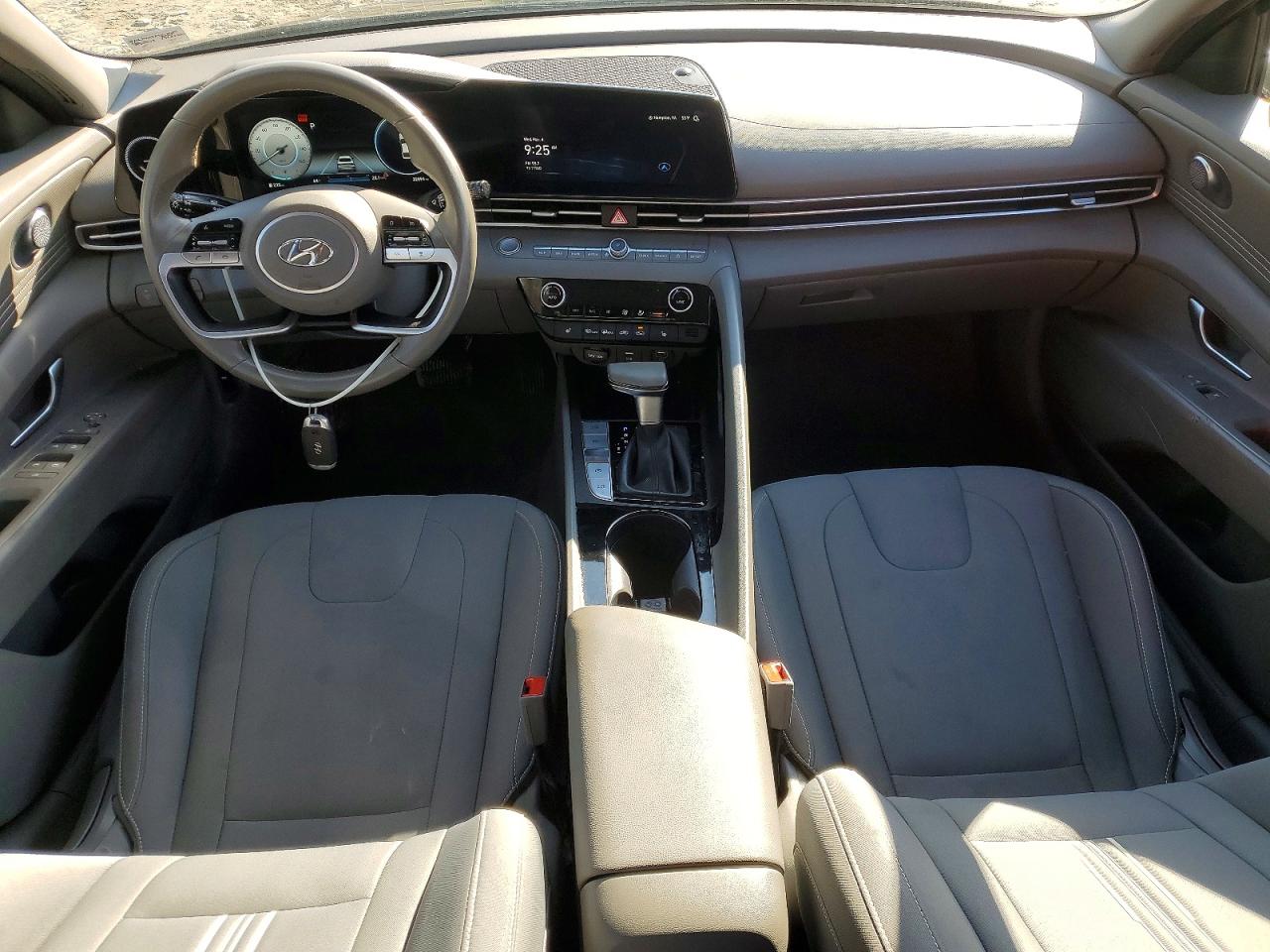 2023 HYUNDAI ELANTRA SEL photo 15