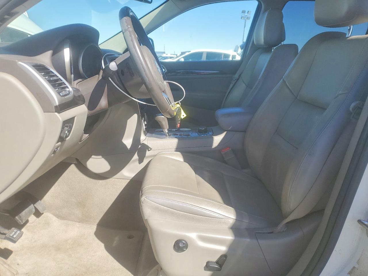 2012 JEEP GRAND CHEROKEE LAREDO photo 7