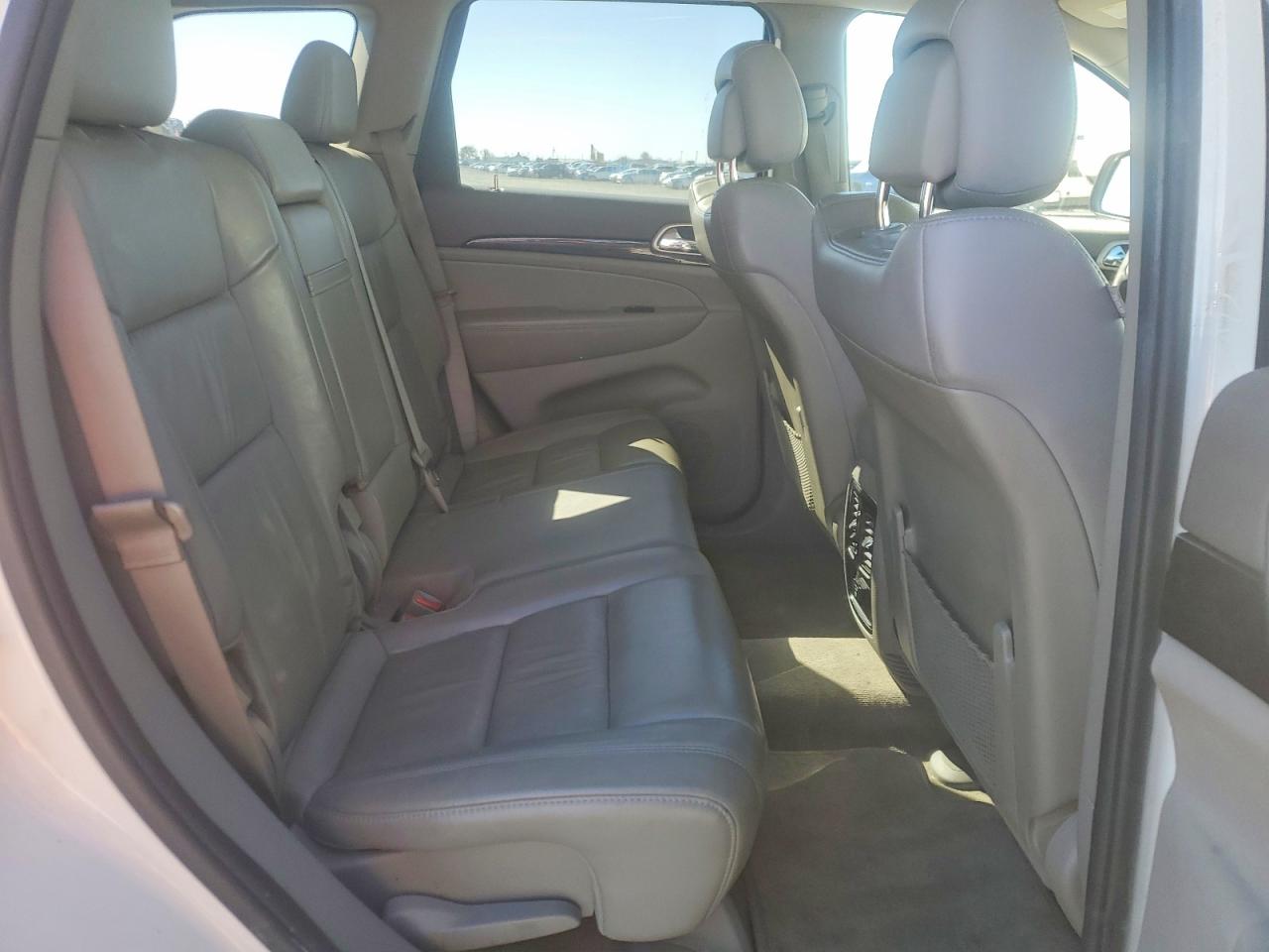 2012 JEEP GRAND CHEROKEE LAREDO photo 11