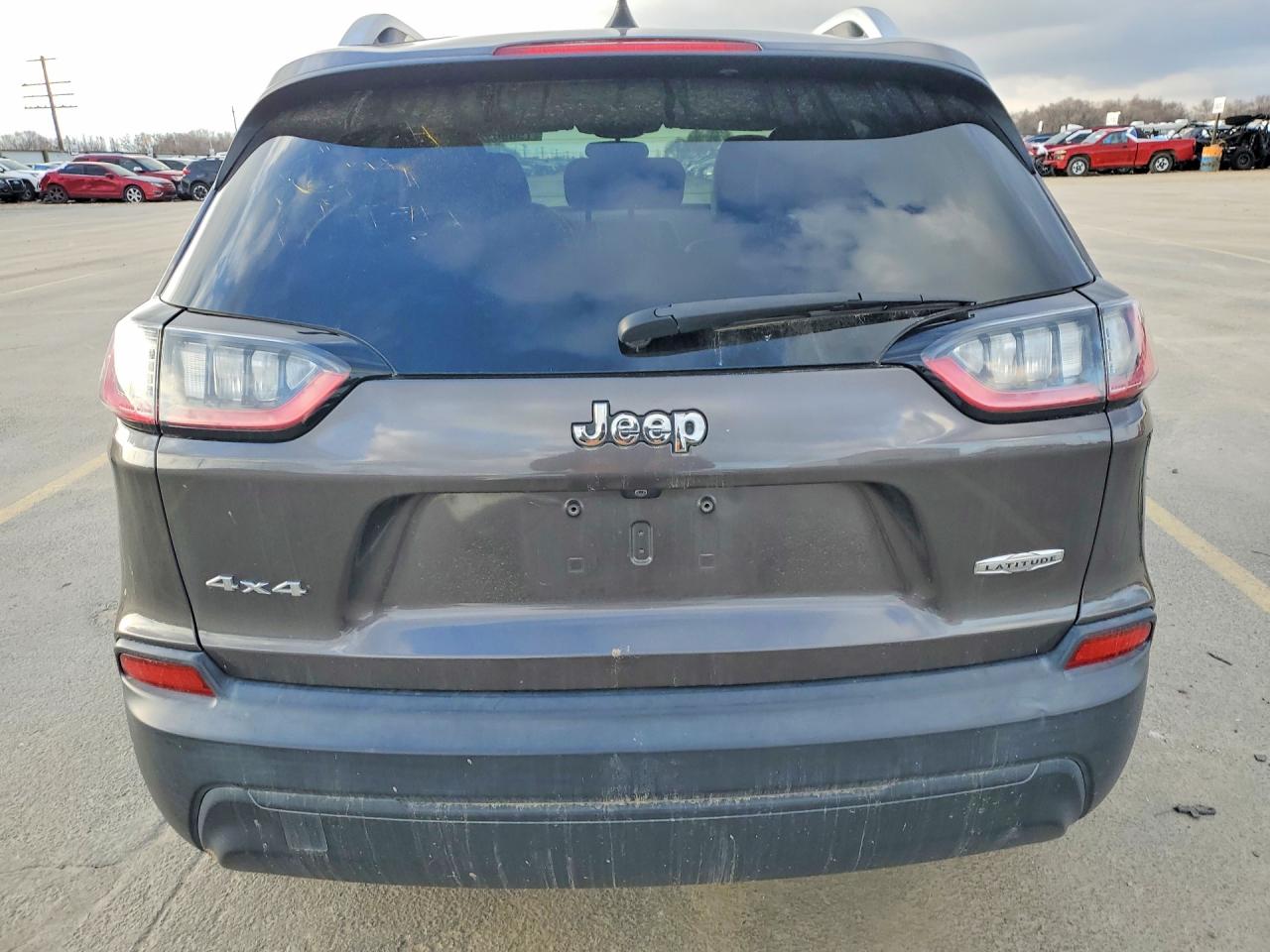 2019 JEEP CHEROKEE photo 6