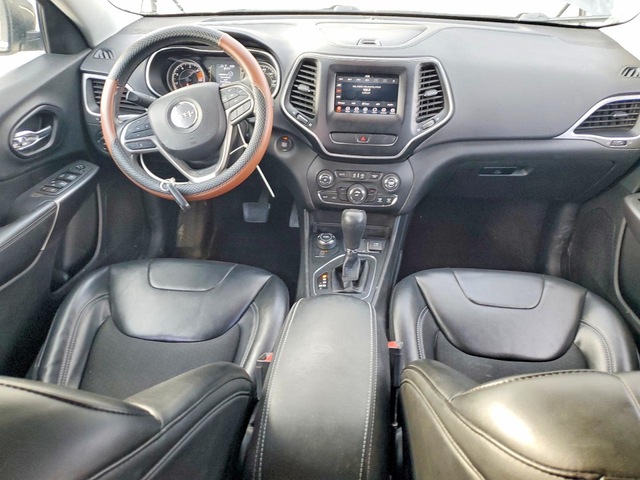 2019 JEEP CHEROKEE photo 8