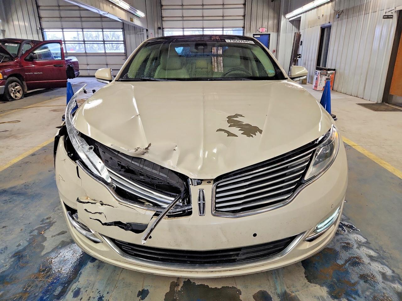 2014 LINCOLN MKZ photo 9