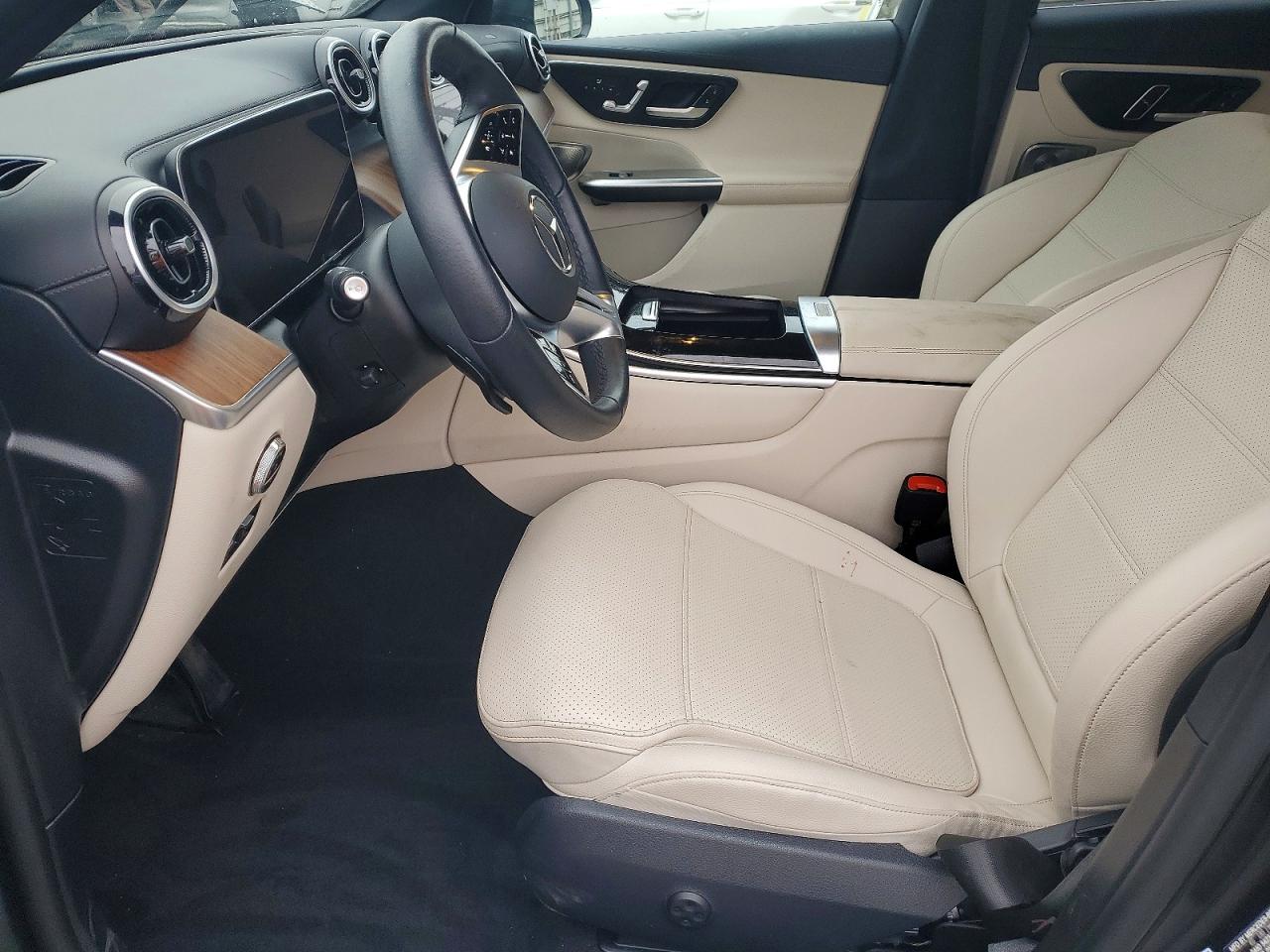 2024 MERCEDES-BENZ GLC 300 photo 7