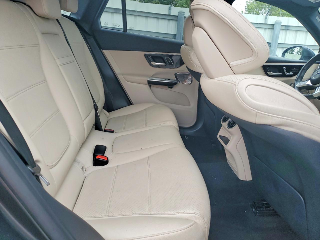 2024 MERCEDES-BENZ GLC 300 photo 11
