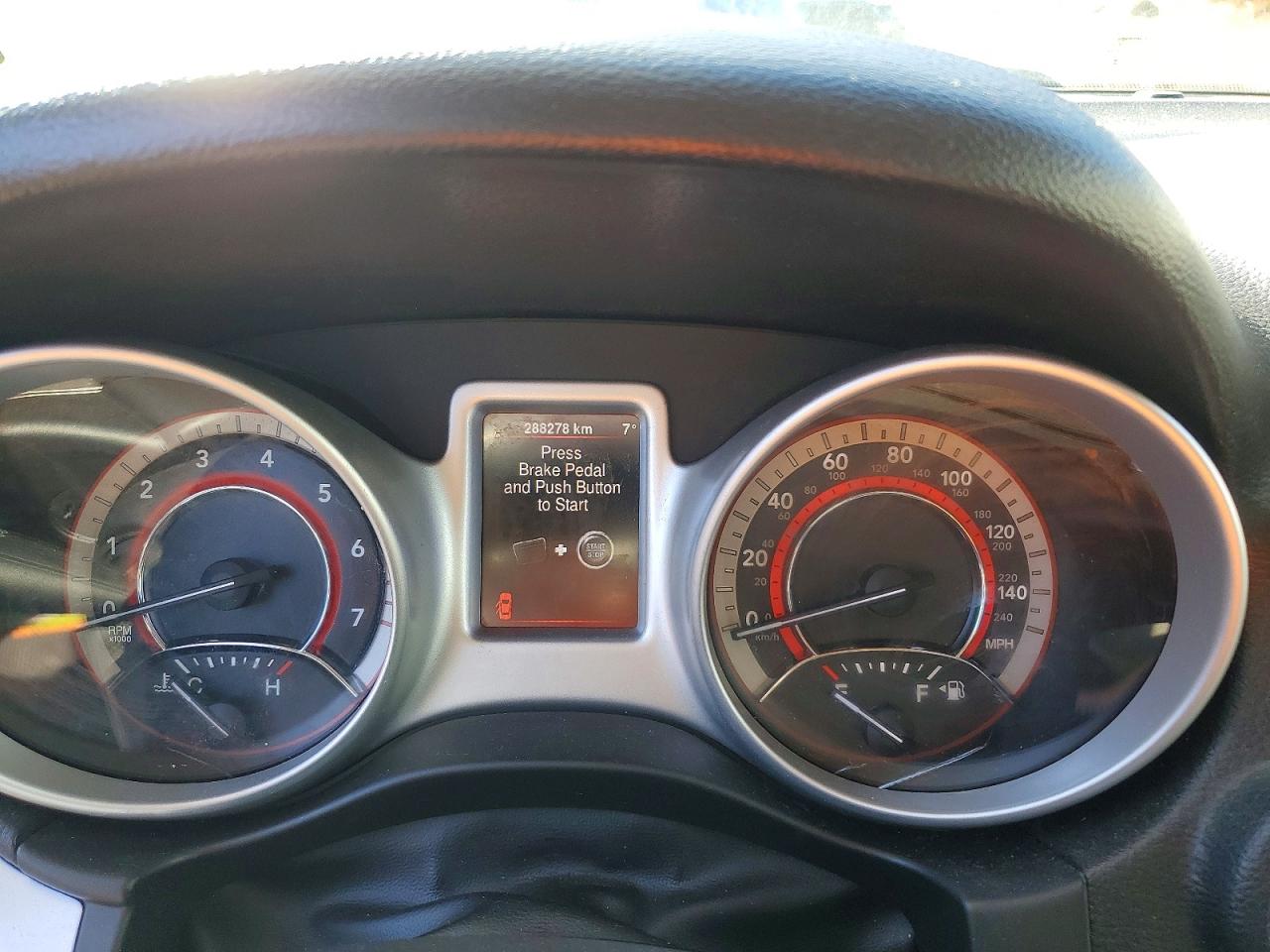 2013 DODGE JOURNEY SE photo 9