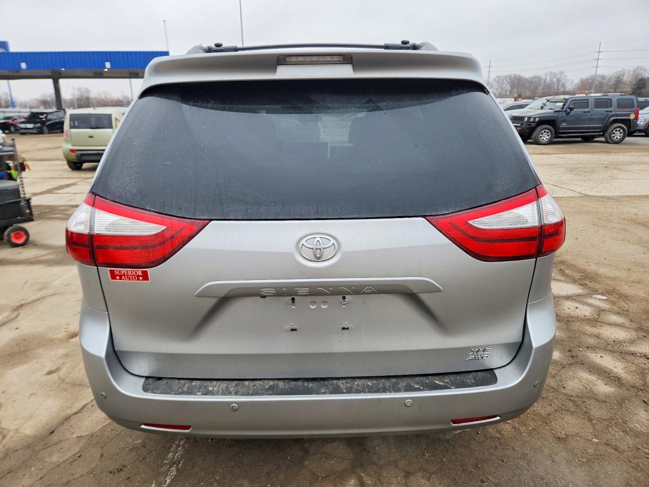 2015 TOYOTA SIENNA XLE PREMIUM 7-PASSENGER photo 11