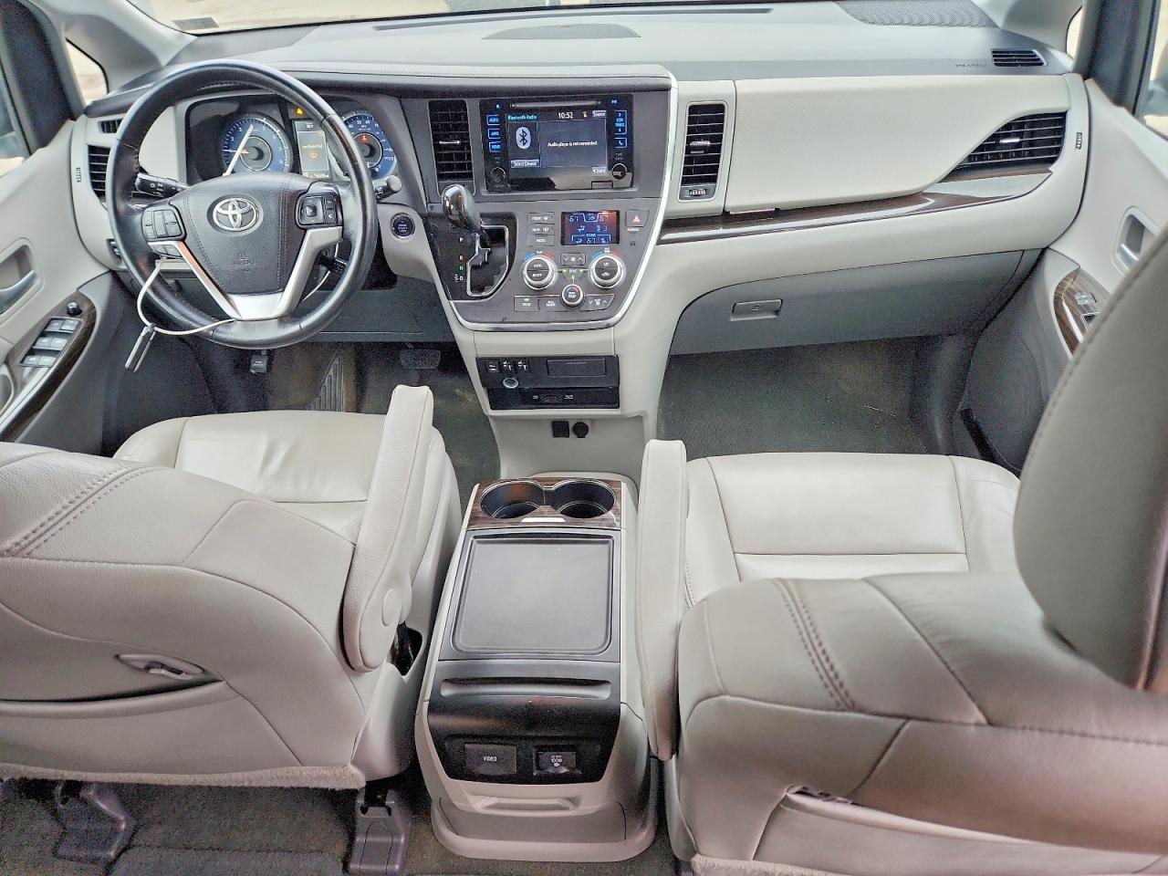 2015 TOYOTA SIENNA XLE PREMIUM 7-PASSENGER photo 15