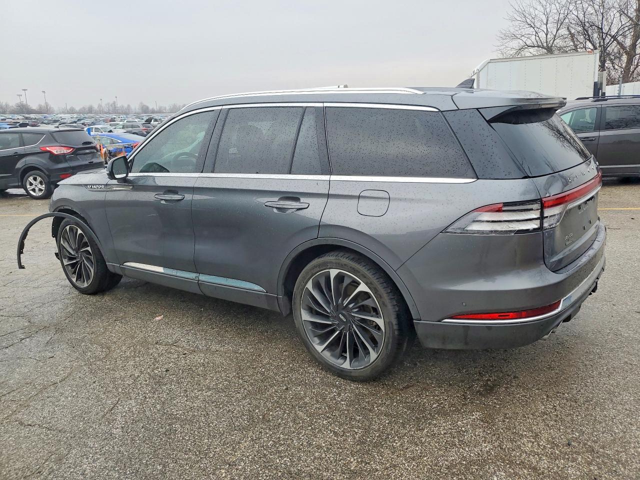 2021 LINCOLN AVIATOR RESERVE photo 2