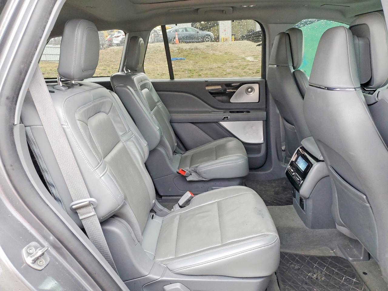 2021 LINCOLN AVIATOR RESERVE photo 11